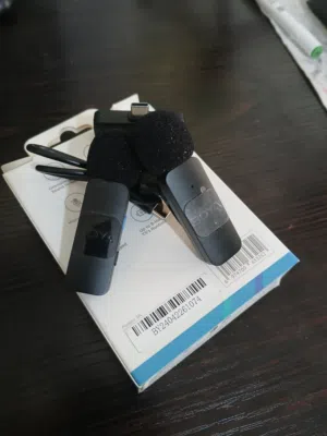 أفضل مايكروفون لاسلكي متنقل من ماركة بوية/Boya مع خاصية عزل الضوضاء ، يدوم ل 9 ساعات في الشحنة.