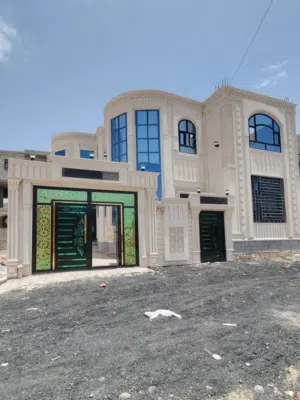350 m2 More than 6 bedrooms Villa for Sale in Sana'a Other
