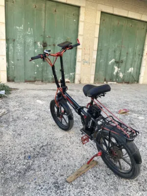 بسكليت كهرباء للبيع البسكليت بحاله ممتازه مش ناقصو اشي