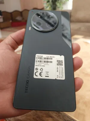 Tecno camon 30