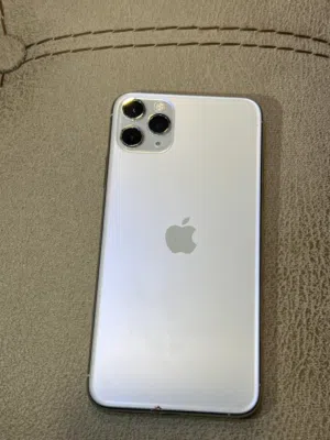 سلام عليكم iPhone 11 Pro Max تلفون نظيف حالة النظافة ما يقارب 95% تلفون شحن شاشة كاميرات كلها ضمن لك