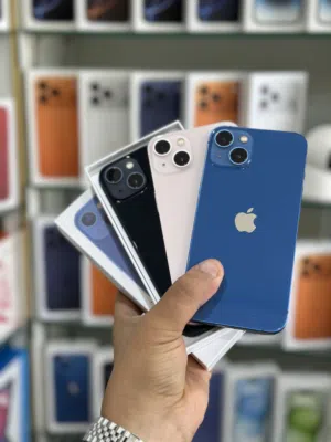 Apple iPhone 13 128 GB in Muscat