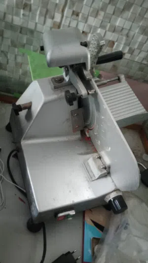 ماكينة سنيورة