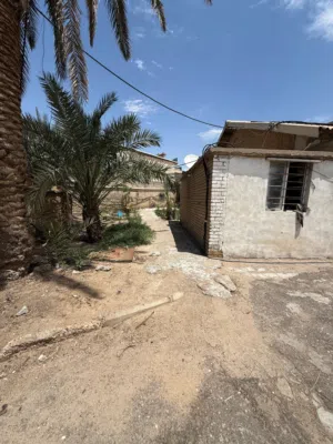 860 m2 2 Bedrooms Townhouse for Sale in Basra Najibiya