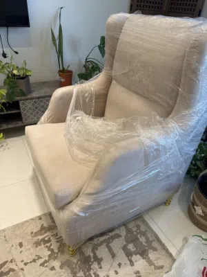 2x Single seat cushioned sofas with cushion