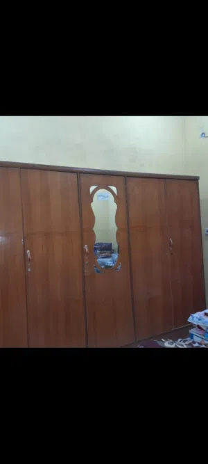 غرفة نوم صاج نظيفه ومستعمله وبسعر مناسب