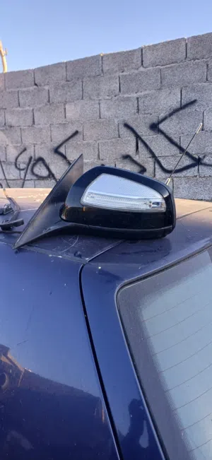 مرايا جانبية سواق مرسيدس C300