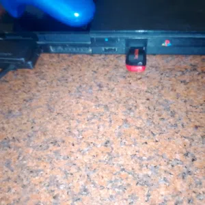 بليستيشن2 نضيف مستعجل في البيع انساعدك عادي يوجد لديه 4 العاب 1سبانجب 2كارز 3 لعب حرب 4لعبة دكاء