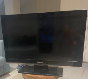 تليفزيون سامسونج شاشة 32 Lcd