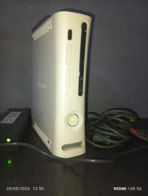 للبيع اكس بوكس 360 شغال 100% سيدي كل اموره طيبه الجهاز با حاله الوكاله مع السيدي كول أوف ديوتي