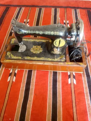 مكينة خياطه