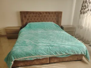 اثاث منزل للبيع بحاله جيدة غرفه نوم وطقم كنب تسع مقاعد وثلاجه وغساله 11كيلو سامسونغ وفرن غاز ومكنسه