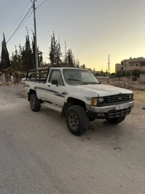 Used Toyota Hilux in Zarqa