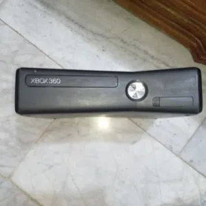 اكس بوكس 360 مستخدم مع كامل الملحقات