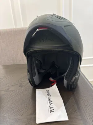 Sting motorcycle helmet