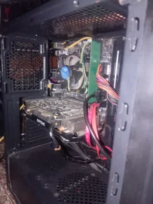 بي سي مستعمل بس نضيف او البدل على بلي فايف