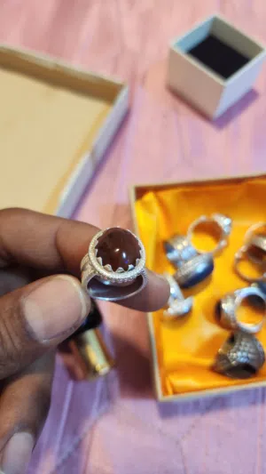 خاتم عقيق وجميل