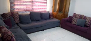 طقم كورنر للبيع بحاله جيده يحتاج صيانه خفيفه للبيع ب 120 قابل للتفاوض بشئ بسيط