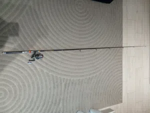 للبيع سنارة جديد غير مستخدمه فقط مفتوحه