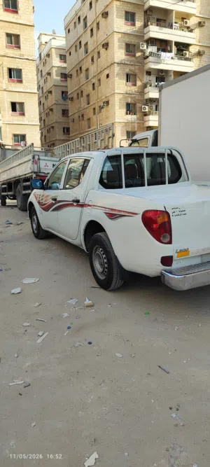 ونيت للبيع 2012ميتسوبيشي L200