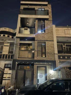 بناية تجارية للبيع