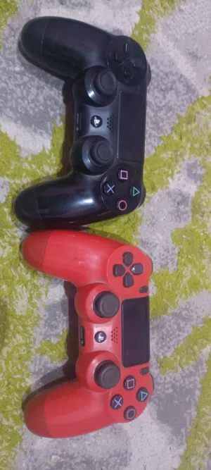 ايادي PS4 مستعمل خفيف