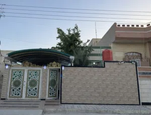 بيت للبيع في حي الاصدقاء المربع الذهبي  مساحة 200 متر طابق واحد بناء طابوق  الطابو بأسمي