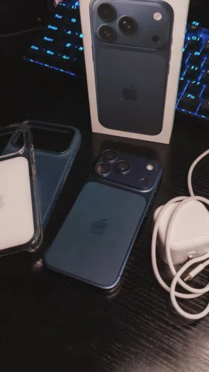 Apple iPhone 17 Pro 256 GB in Ras Al Khaimah
