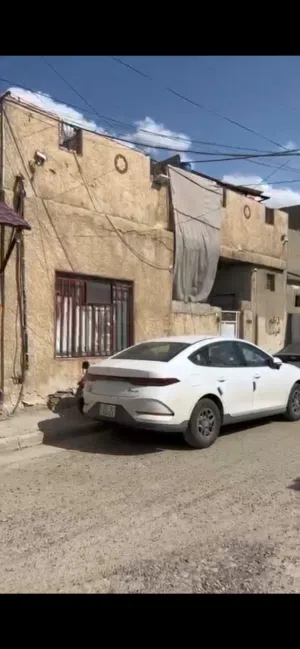 عقار ورثة في حي الاعلام قرب تقاطع درويش