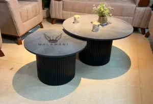 طاولة وسط عصرية