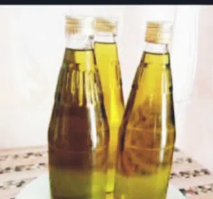 يوجد لدينا ياس حنا عماني وزيت الزيتون وياس بودره