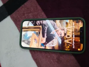 ايفون 12 128 جيجا للبيع مستعجل جهاز نظيف بطاريه 80 غير مفتوح
