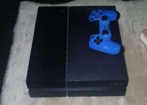 بلاستيشن 4 فات مستعمل fat (ps4 نسخه ممتازه جهاز بدون اي عطل