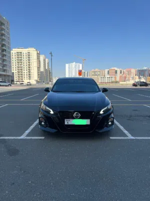 نيسان التيما وارد أمريكي موديل 2023 SV ماشي 54321 km