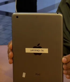 Apple iPad Mini 2 16 GB in Al Batinah