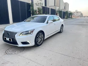 Used Lexus LS in Al Riyadh