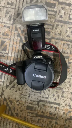 EOS  Canon