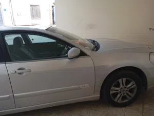 Reulonet safrane 2010very nice and clean only buying and drive safrane 2010very nice and clean gear