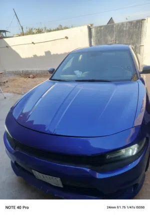 جارجر 2019  وراد امريكي لون ازرق سياره نضيفه بيها بعض الملاحضات