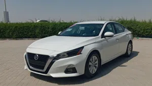 Used Nissan Altima in Sharjah