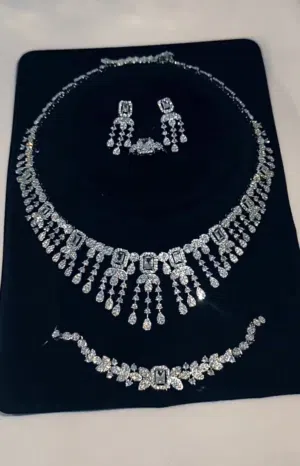 طقم زريكون (شبيه ألماس) فاخر 4 قطع