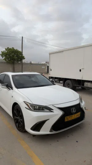 Used Lexus ES in Dhofar