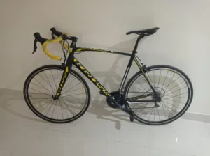 KROSS road bike. Approx. 7 years of age. Recently fully serviced.