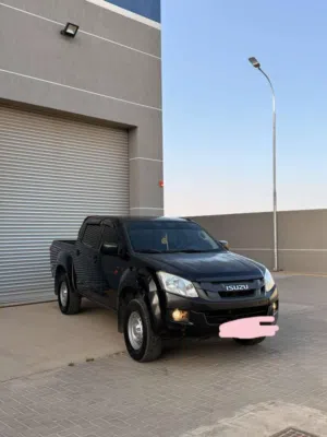 Used Isuzu D-Max in Madaba