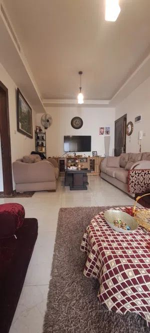 شقه للبيع في الجاردنز الطابق الثاني 80م بسعر 59الف