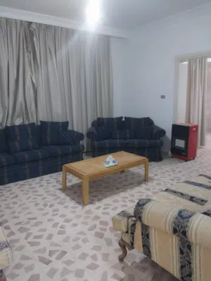 شقة إستثماريه وسكنية مقابل الجامعه الاردنيه وخلف بيرجر كنج مساحه 153متر  للبيع