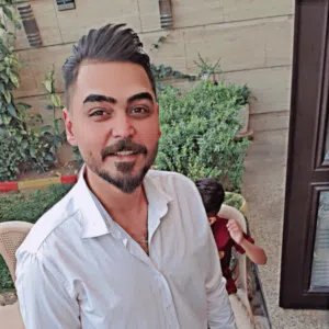 مصطفى 