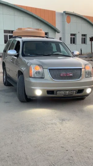 Used GMC Yukon in Farwaniya