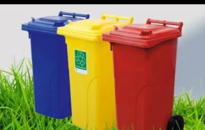 حاويات بلاستيكيه للنفايات و عديد الاستخدامات الداخليه و الخارجيه