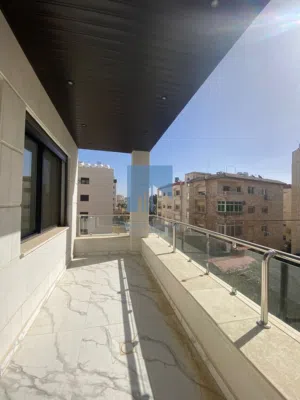 شقة فاخرة للبيع في تلاع العلي  - قرب مستشفى تلاع العلي طابق اول 200م تشطيب سوبر ديلوكس لم تسكن